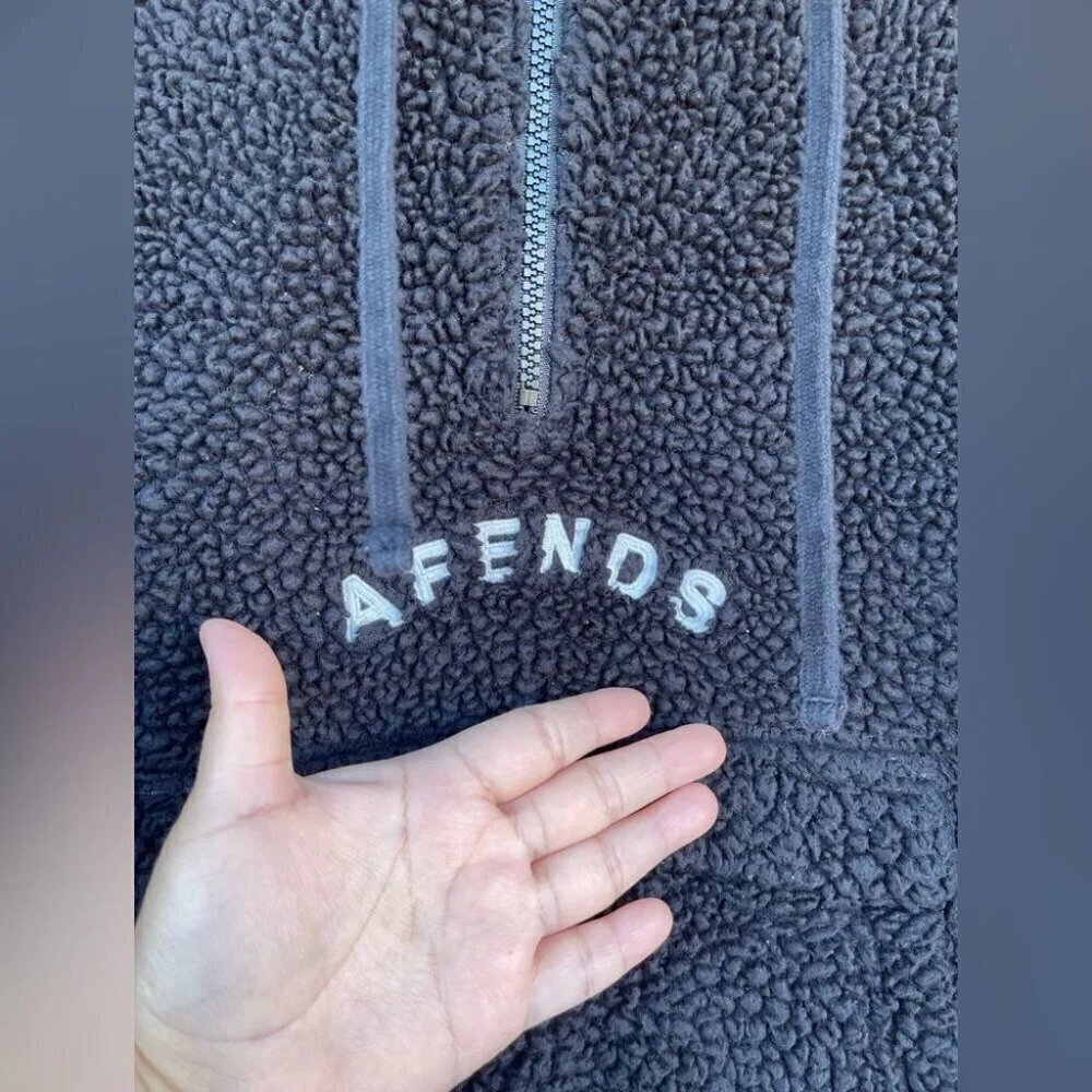 Afends Sherpa hooded sweater small - Picture 4 of 11